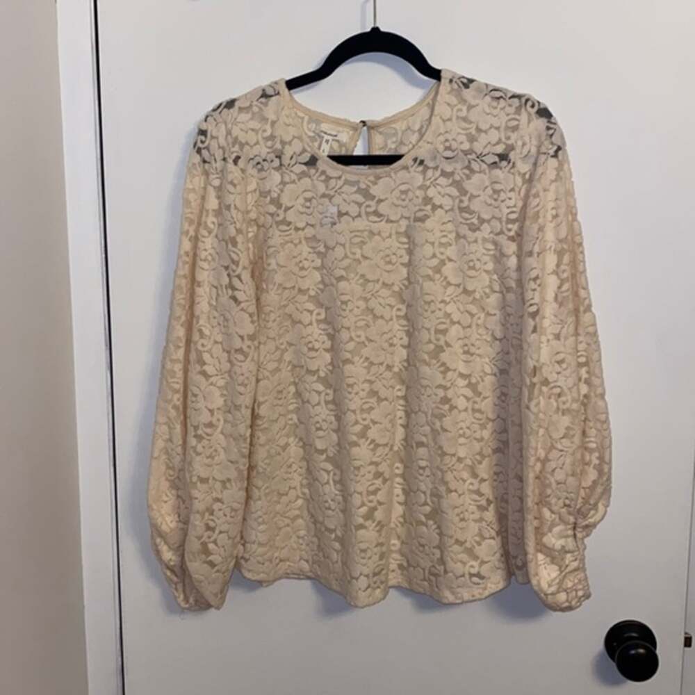 Maurices Lace Top Size L